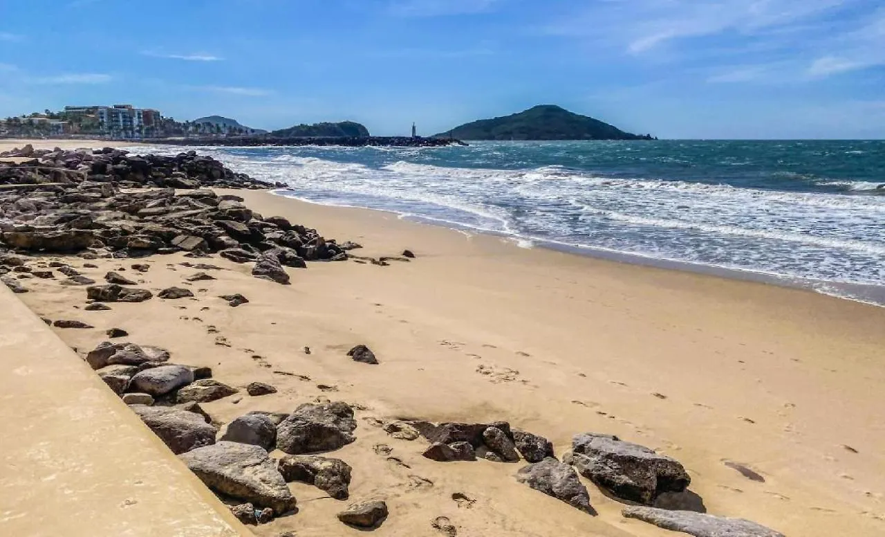Apartment Ocean Front- Marina View- Tiara Sands Resort, Sleeps 4 Mazatlan