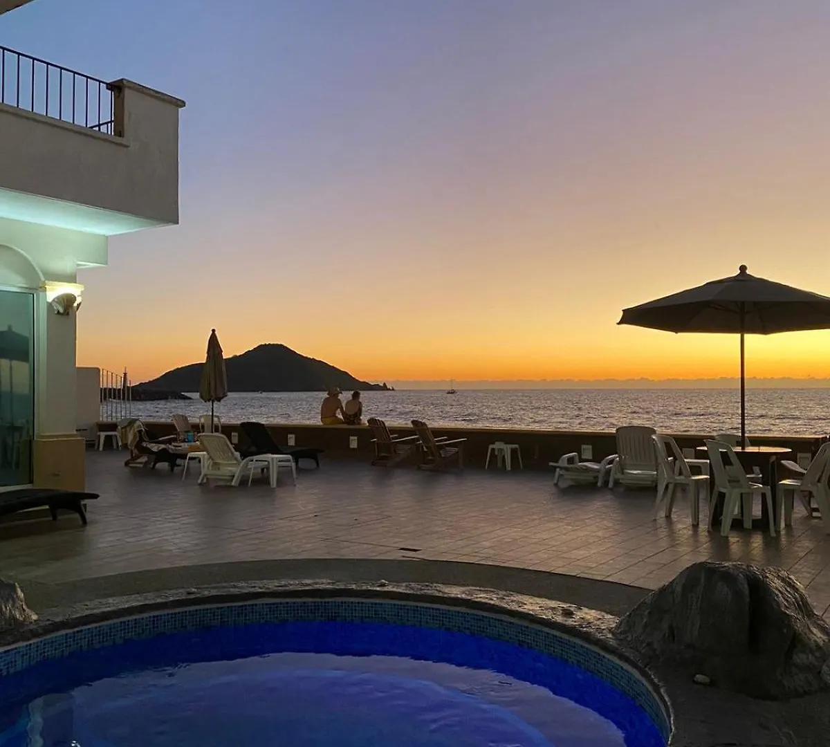 Ocean Front- Marina View- Tiara Sands Resort, Sleeps 4 Mazatlan Mexico
