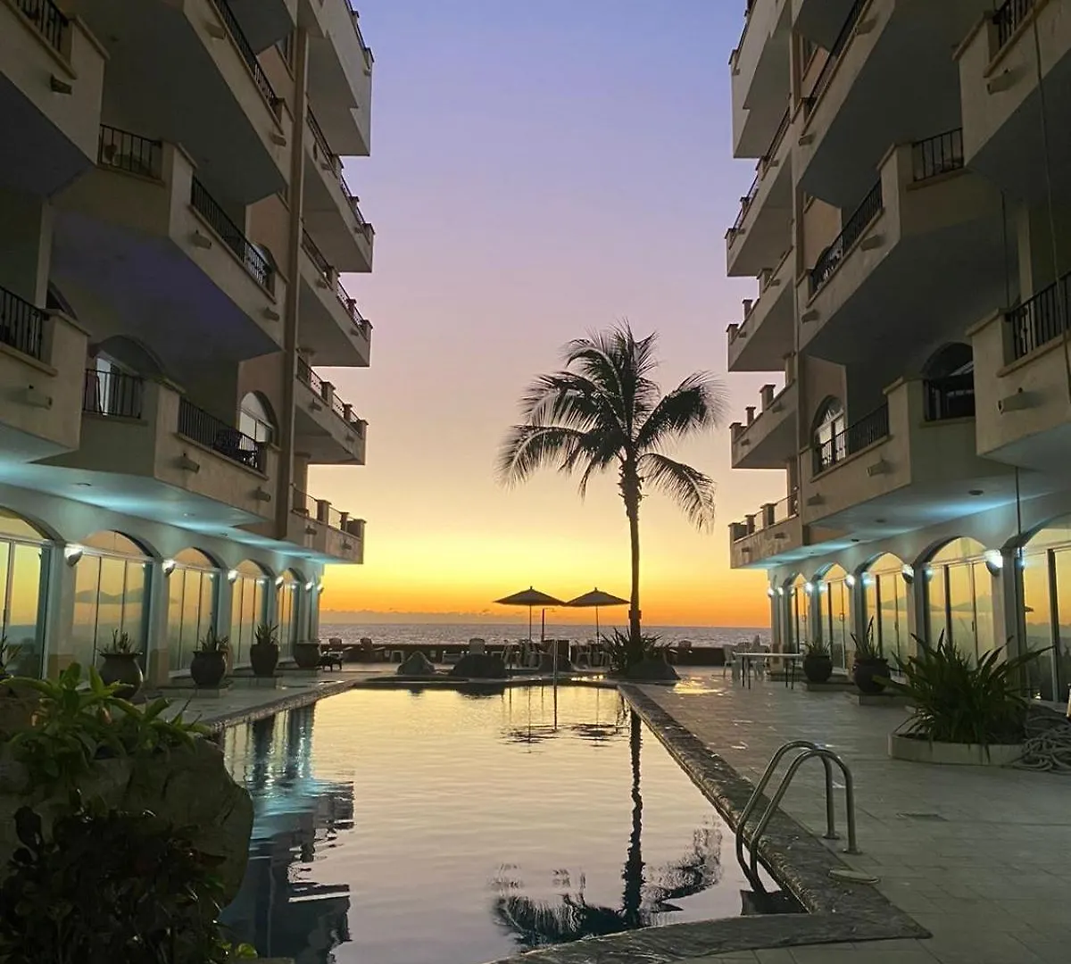 Apartment Ocean Front- Marina View- Tiara Sands Resort, Sleeps 4 Mazatlan Mexico